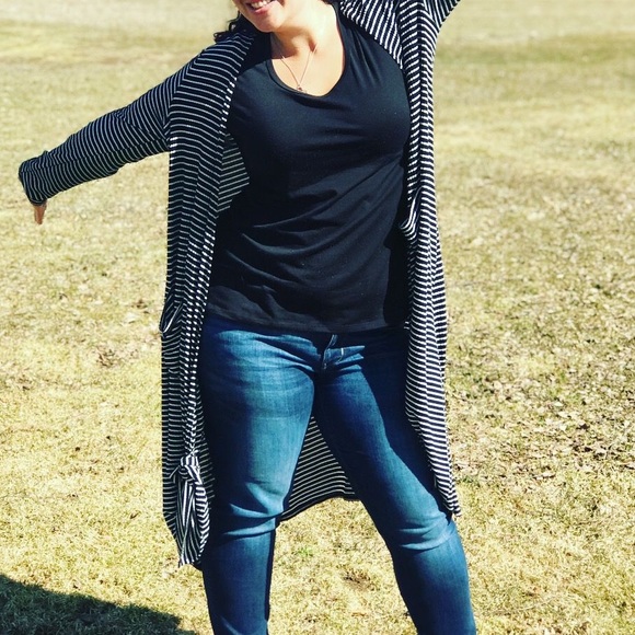 LuLaRoe MYSTERY Classic T Top 3 for $25 NWT - Picture 15 of 15